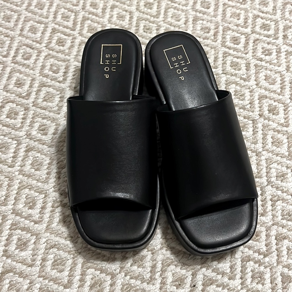 Shu Shop Lourdes black Platform Slides